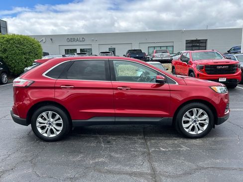 Used 2020 Ford Edge Titanium w/ Equipment Group 301A AWD/4WD image 9