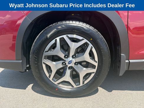Used 2020 Subaru Forester Premium AWD/4WD image 2