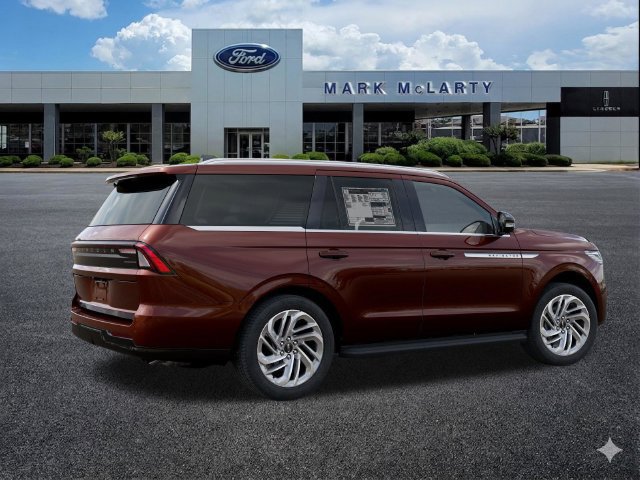 New 2027 Lincoln Navigator Premiere AWD/4WD image 6