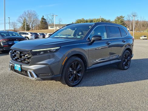 Certified 2023 Honda CR-V Sport Touring image 3