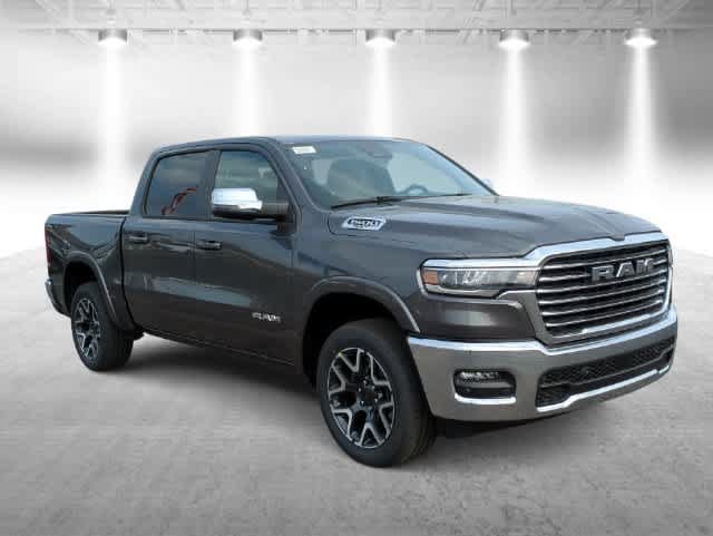 Used 2025 RAM 1500 Laramie AWD/4WD image 2
