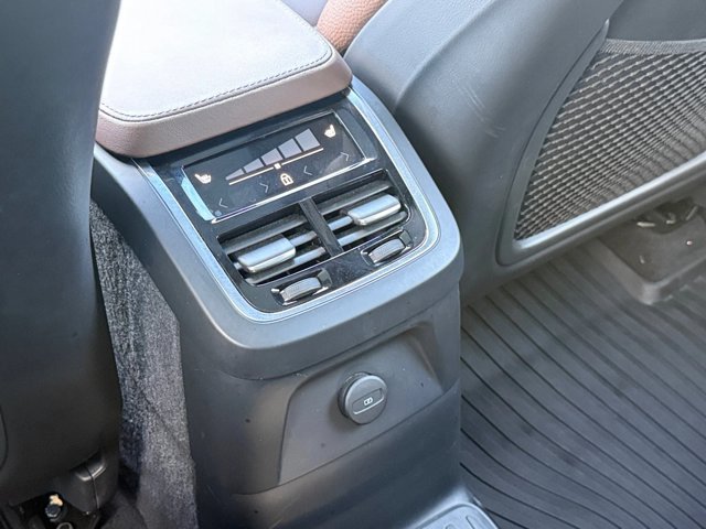 Used 2024 Volvo XC90 T8 Plus w/ Protection Package Premier AWD/4WD image 19