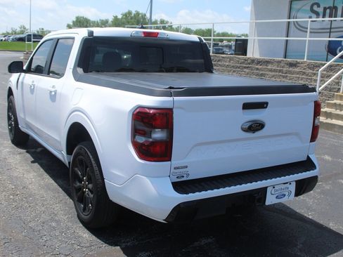 Used 2023 Ford Maverick Lariat w/ Black Appearance Package FWD image 6