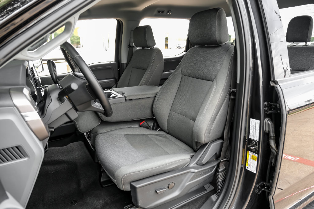 Used 2025 Ford F150 XLT w/ Equipment Group 301A Standard AWD/4WD image 8