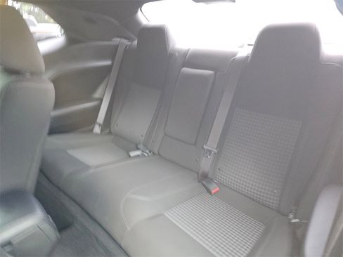 Used 2021 Dodge Challenger SXT image 18