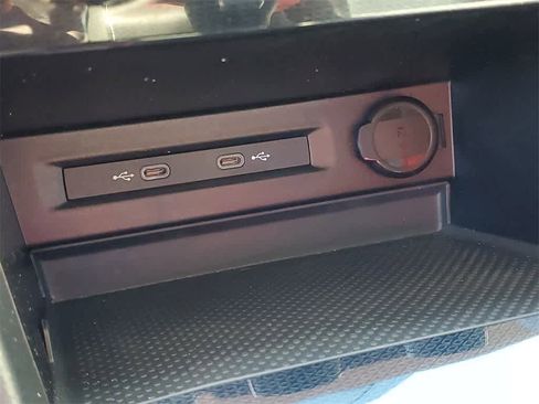 Used 2025 Volkswagen Taos S image 29