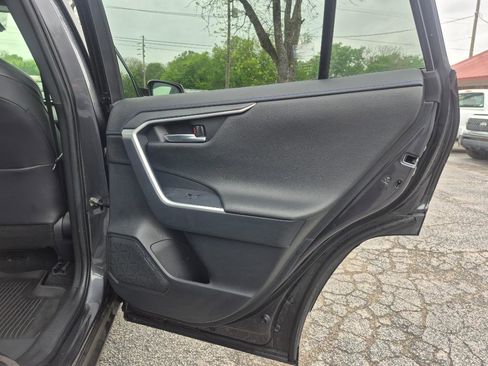 Used 2022 Toyota RAV4 XSE AWD/4WD image 30