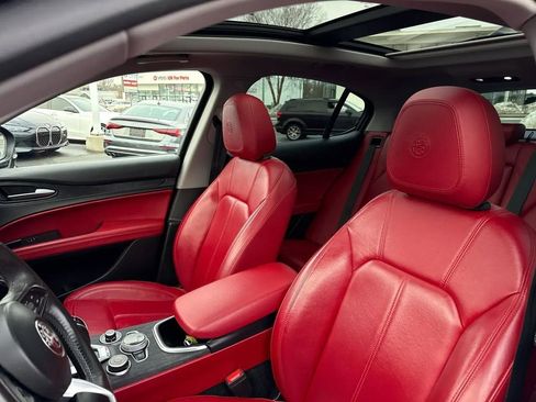 Used 2020 Alfa Romeo Stelvio AWD w/ Nero Edizione image 22