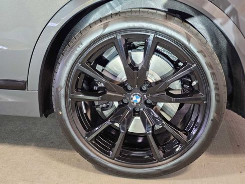 New 2026 BMW X7 M60i AWD/4WD image 8