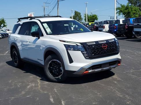 New 2026 Nissan Pathfinder Rock Creek AWD/4WD image 32