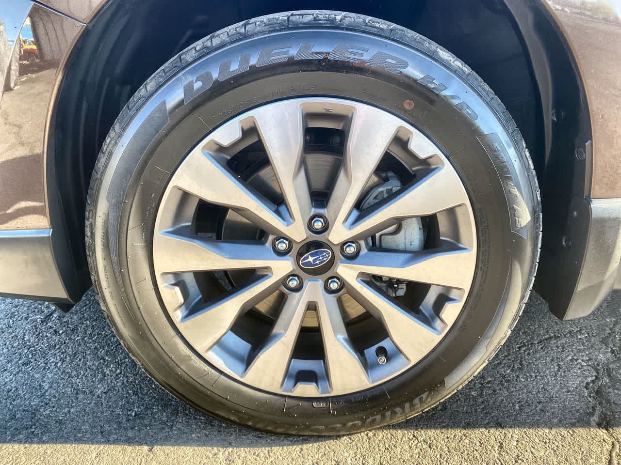 Used 2019 Subaru Outback 3.6R Touring w/ Popular Package #3A AWD/4WD image 10