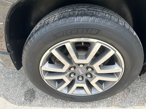Used 2013 GMC Acadia Denali AWD/4WD image 26