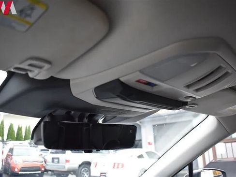 Used 2024 Subaru Ascent Touring AWD/4WD image 16