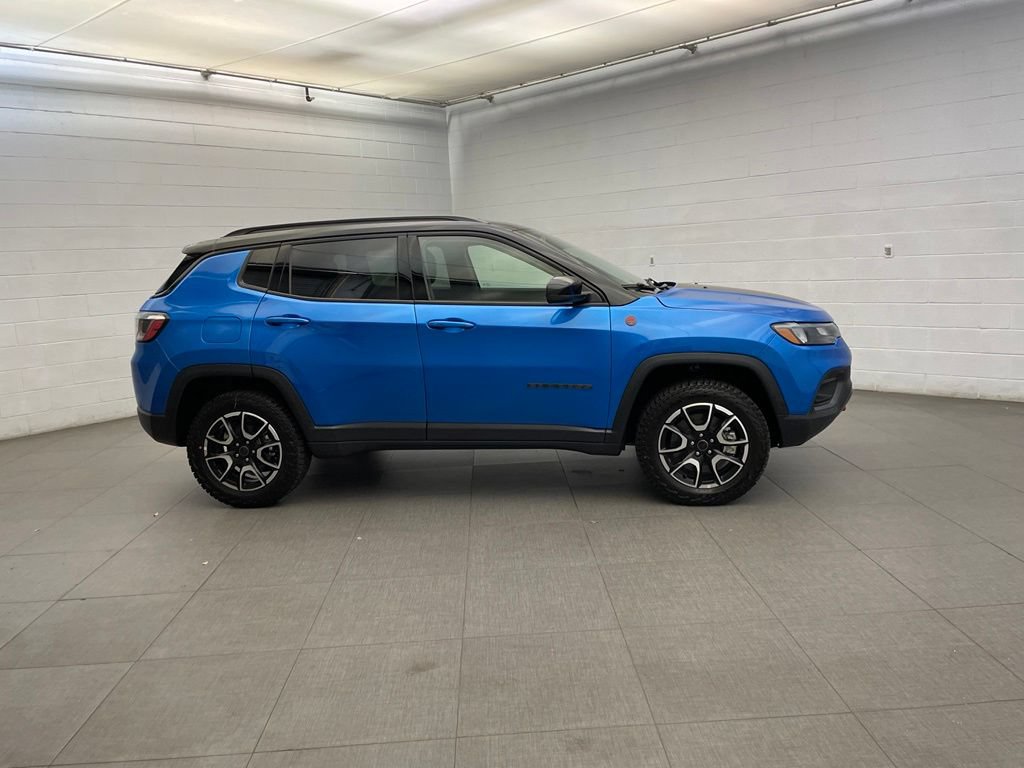 New 2026 Jeep Compass Trailhawk AWD/4WD image 2