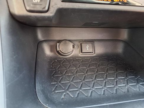 Used 2022 Toyota RAV4 SE AWD/4WD image 20