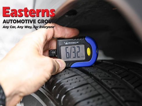 Used 2023 Jeep Compass Trailhawk AWD/4WD image 26