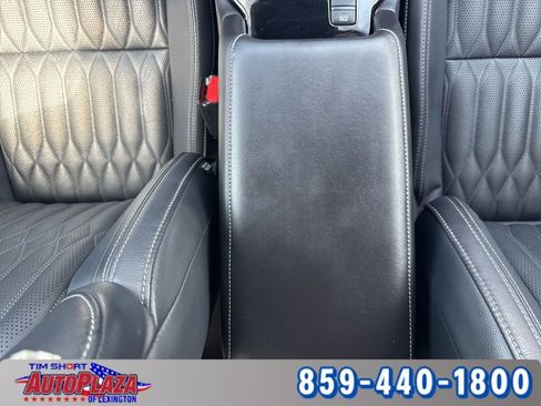 Used 2025 Mitsubishi Outlander AWD image 28