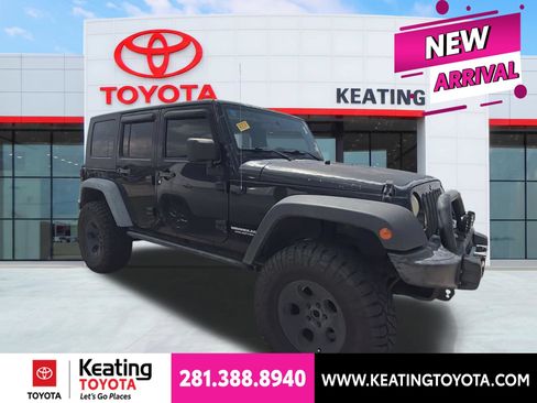 Used 2010 Jeep Wrangler Unlimited Rubicon w/ Trailer Tow Group AWD/4WD image 1