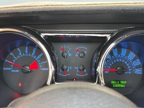 Used 2006 Ford Mustang GT image 29