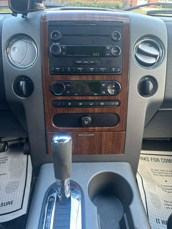 Used 2004 Ford F150 Lariat AWD/4WD image 24