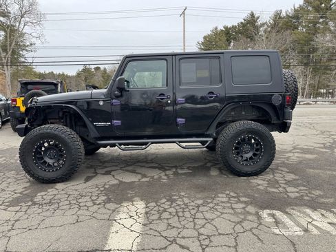 Used 2010 Jeep Wrangler Unlimited Sport image 6