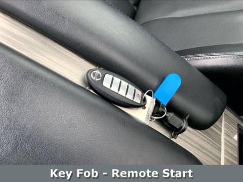 Used 2018 Nissan Murano Platinum w/ Cargo Package image 12