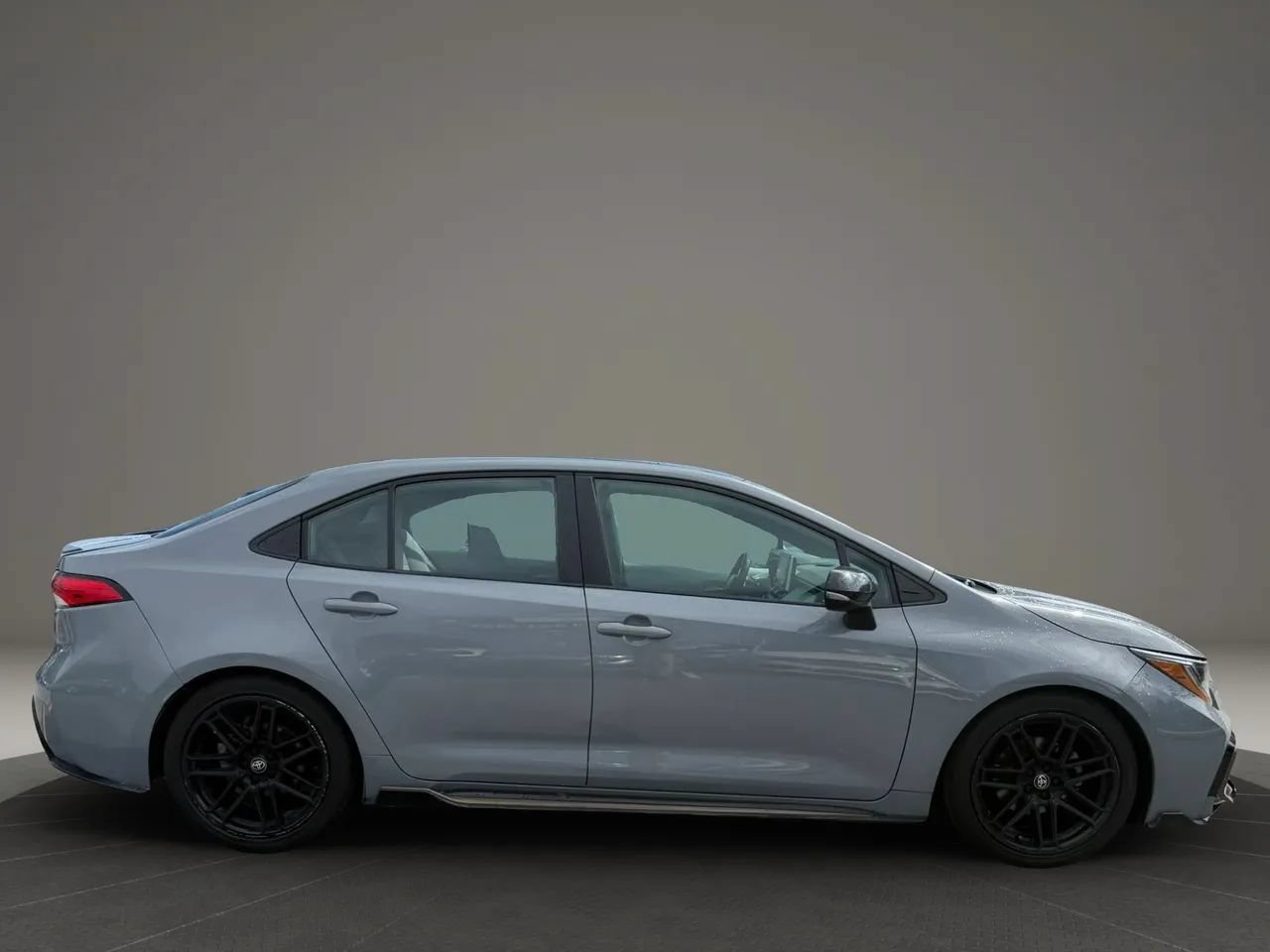 Used 2021 Toyota Corolla SE FWD image 4