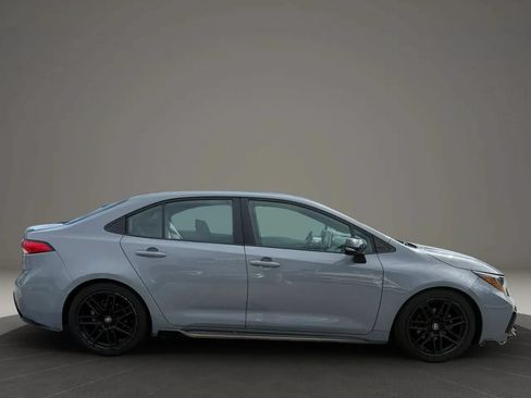 Used 2021 Toyota Corolla SE FWD image 4