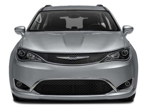 Certified 2018 Chrysler Pacifica Touring-L Plus image 4