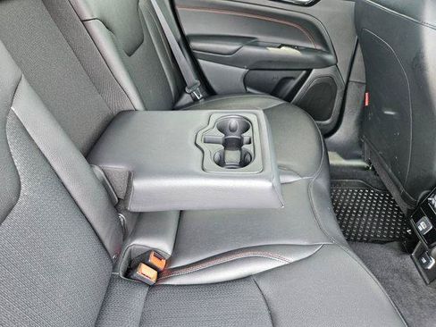 Used 2025 Jeep Compass Trailhawk AWD/4WD image 19