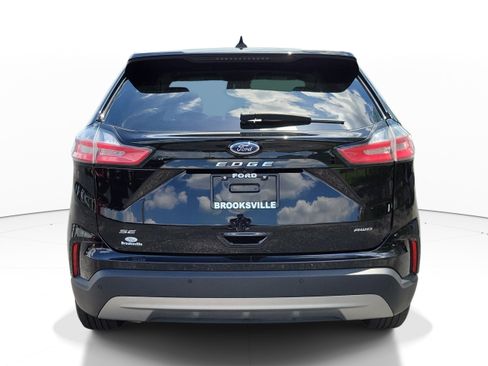 Used 2024 Ford Edge SEL AWD/4WD image 5