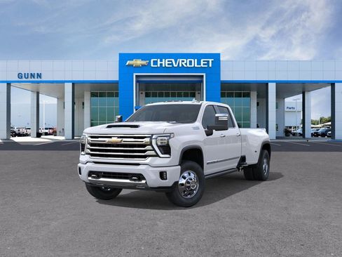 New 2026 Chevrolet Silverado 3500 High Country w/ High Country Premium Package AWD/4WD image 8