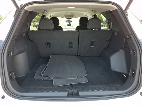 Certified 2023 Chevrolet Equinox LT AWD/4WD image 28