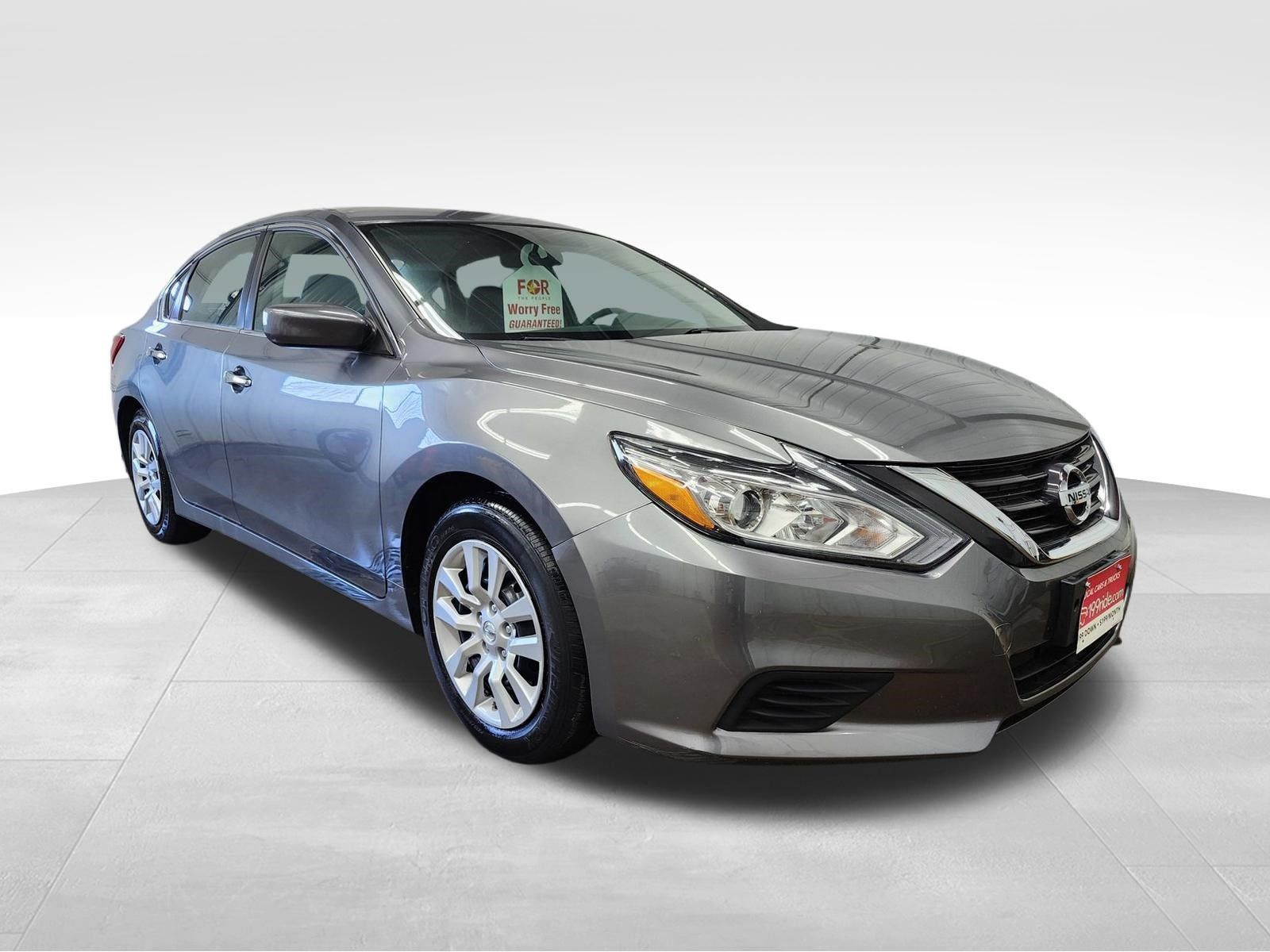Used 2017 Nissan Altima 2.5 S w/ Power Driver Seat Package FWD image 1