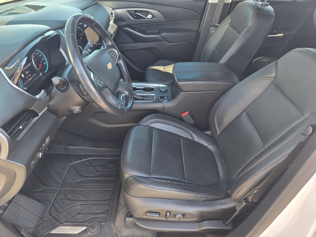 Used 2020 Chevrolet Traverse Premier w/ Redline Edition AWD/4WD image 16