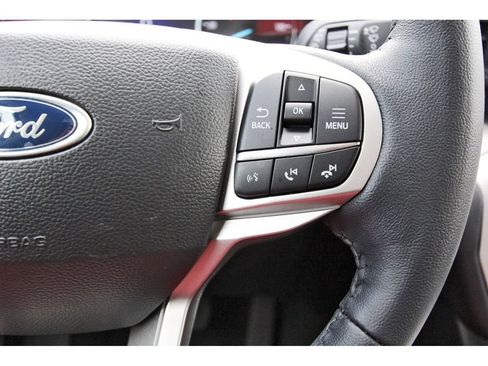 Used 2023 Ford Explorer XLT RWD image 22