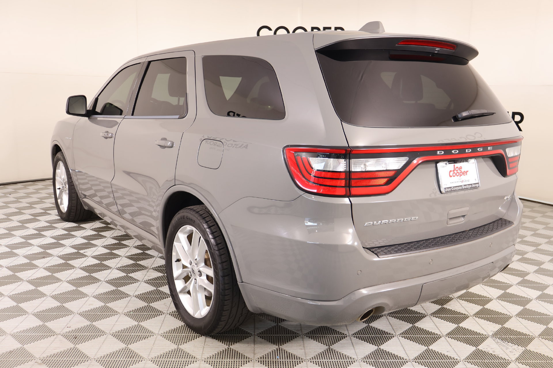 Used 2022 Dodge Durango R/T RWD image 25