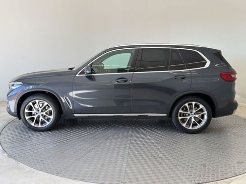 Used 2019 BMW X5 xDrive40i w/ Premium Package 2 AWD/4WD image 2