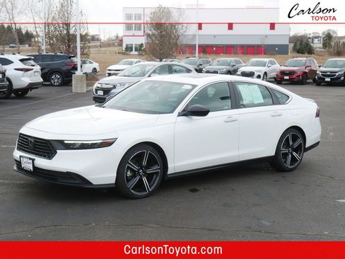 Used 2024 Honda Accord Sport image 1