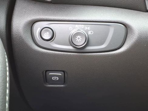 Used 2025 Chevrolet Blazer LT image 58