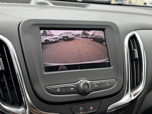 Used 2024 Chevrolet Equinox LT FWD image 30