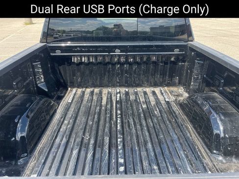 Used 2024 Chevrolet Silverado 1500 LT AWD/4WD image 11