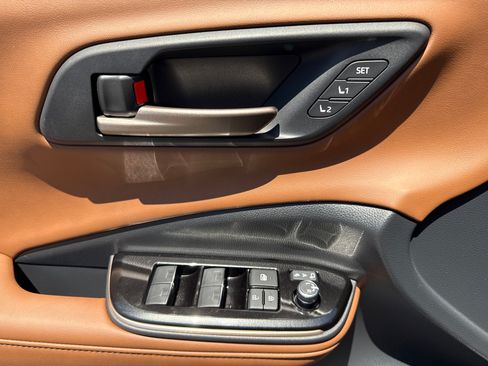 New 2026 Toyota Crown Signia AWD/4WD image 26