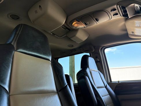 Used 2005 Ford Excursion Eddie Bauer AWD/4WD image 16