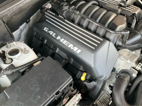 Used 2015 Jeep Grand Cherokee SRT AWD/4WD image 26