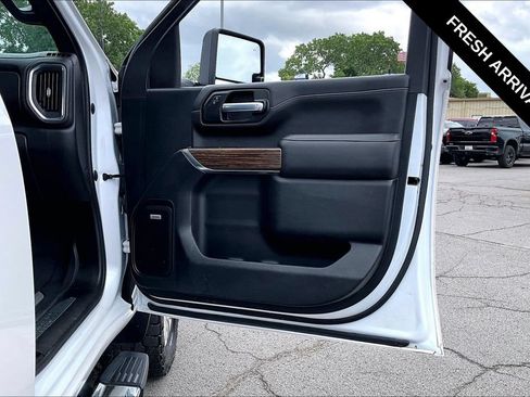 Used 2021 Chevrolet Silverado 2500 High Country w/ Z71 Off-Road Package AWD/4WD image 28
