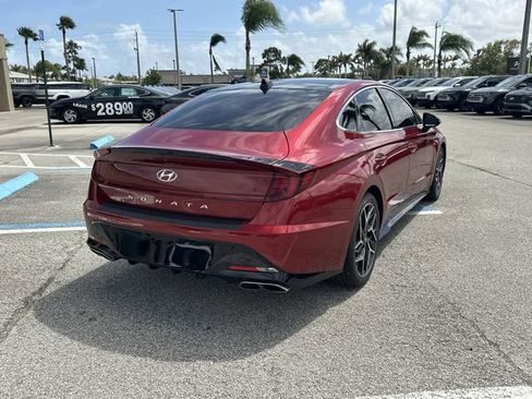 Used 2025 Hyundai Santa Fe Limited image 6