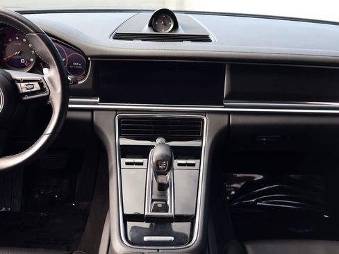 Certified 2023 Porsche Panamera 4 Platinum Edition image 20