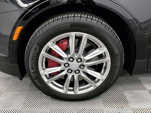 Used 2024 Cadillac XT5 Sportv image 9