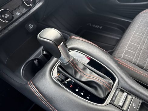 Certified 2025 Honda HR-V Sport image 29